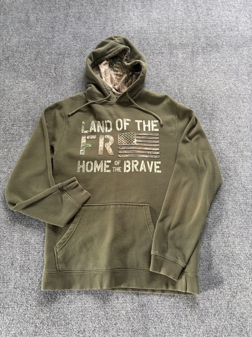 Buck Wear Land Of The Free Home Of The Brave Hoodie Men’s Med Olive Camo USA